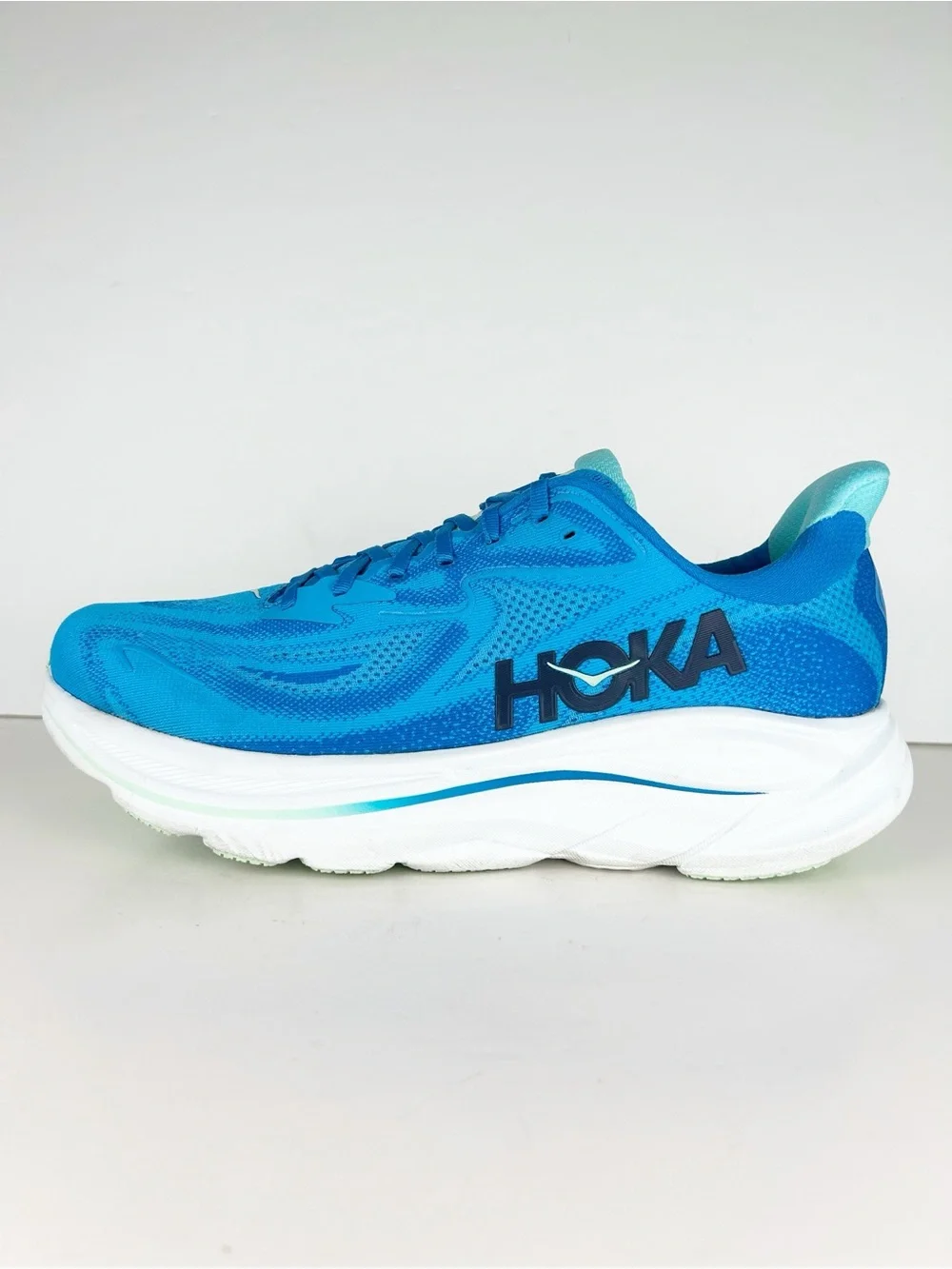 Hoka Clifton 10 Wide Skyward Blue Lightweight Running Shoe Sneaker 12.5 EEEE
